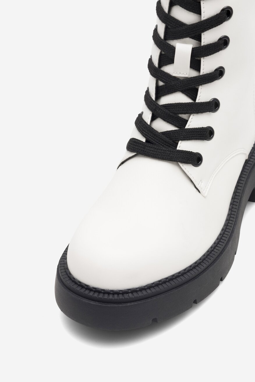 
                Боти Jenny Fairy БЯЛ - 5905588061687