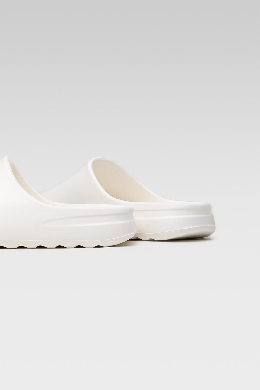 Sprandi - Klapki basenowe beżowe - 5904248399498