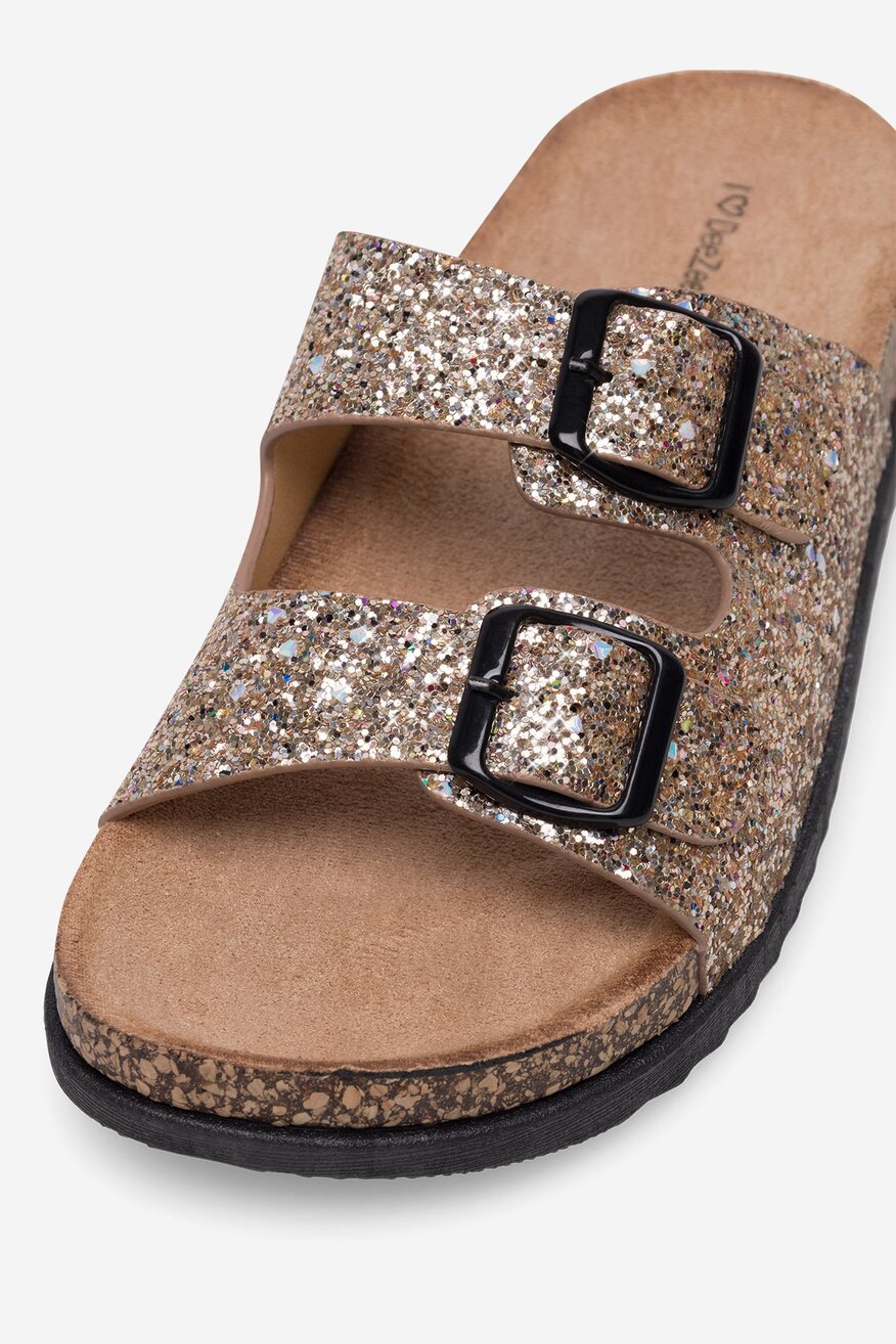 
                DeeZee - Klapki - 5905588637707