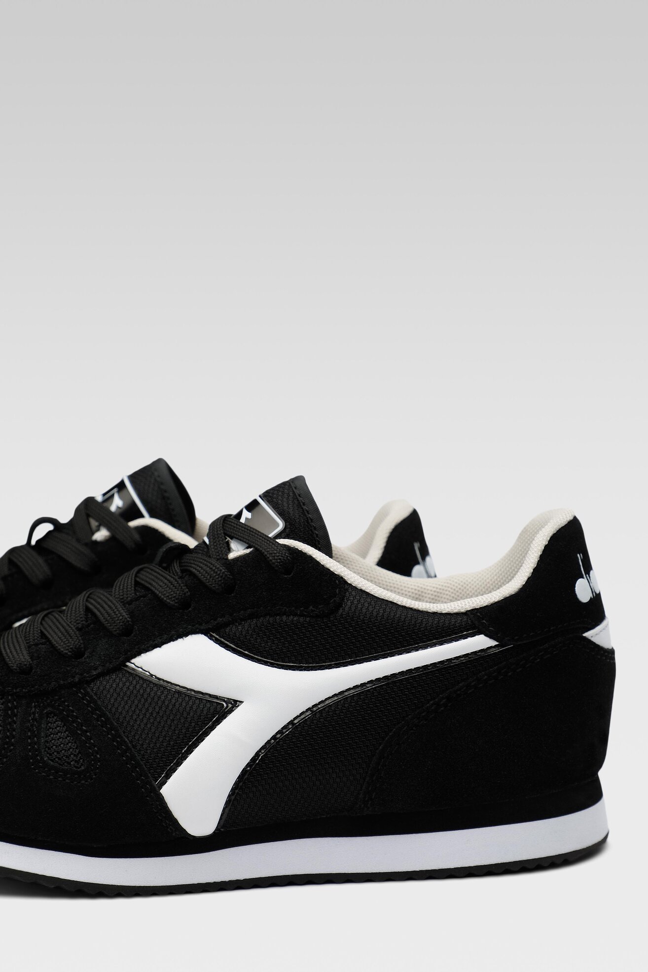 Obuwie sportowe Diadora SIMPLE RUN DD-01.173745-C0641 Czarny