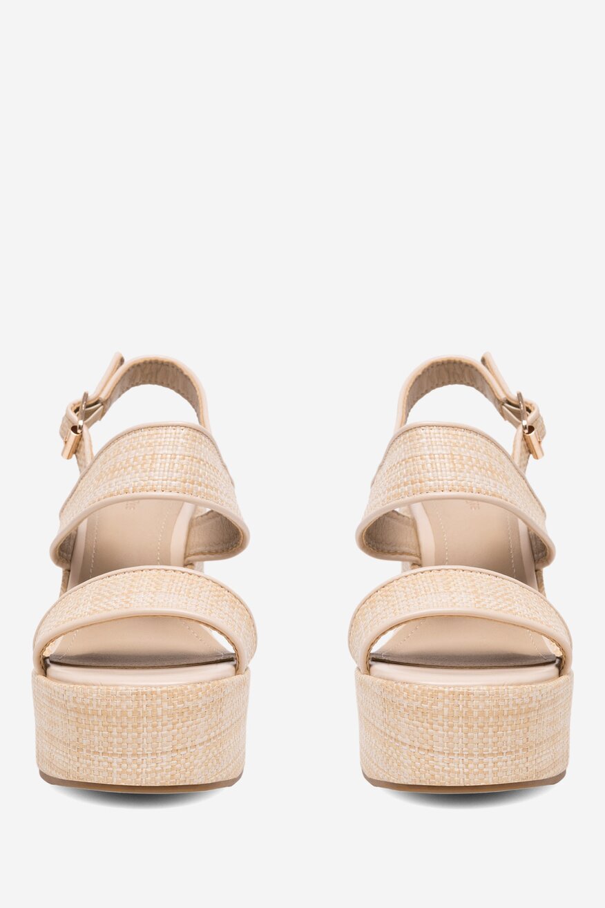 
                Сандали DeeZee БЕЖОВ - 5905588540090