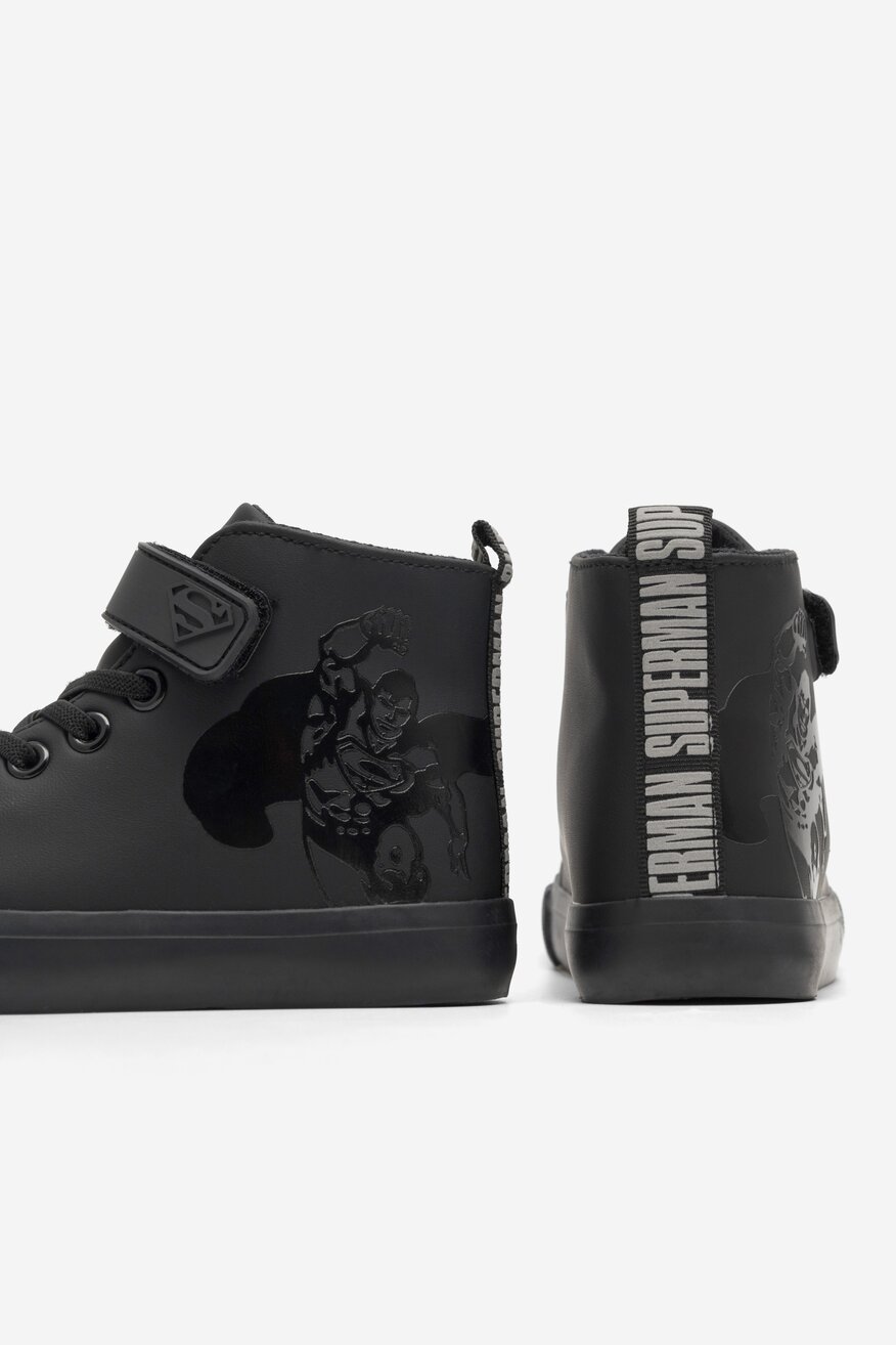 
                Кецове Superman ЧЕРЕН - 5904862974408