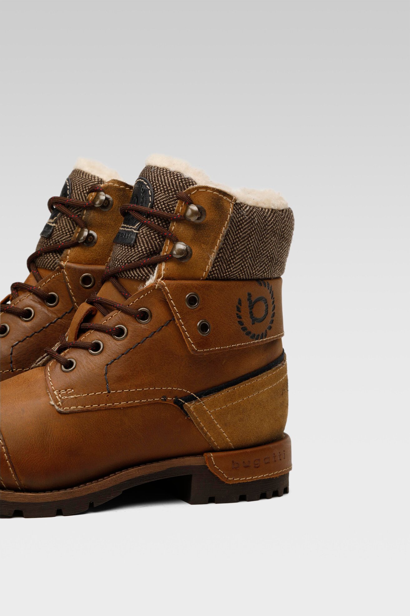 Trzewiki Bugatti 325-61157-2900-6300 Brązowy