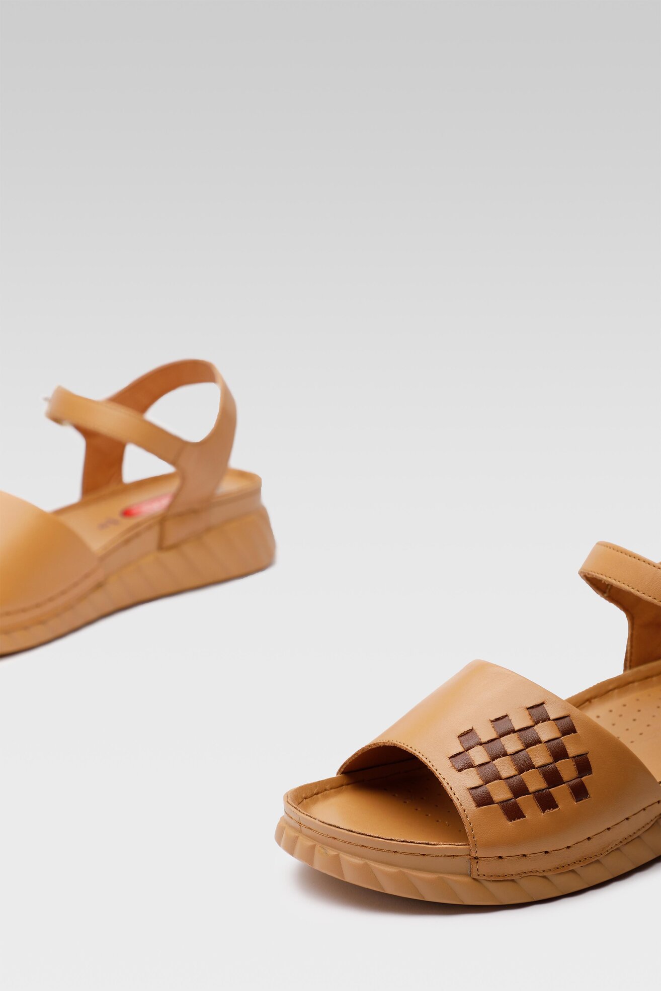 Sandały Go Soft EST-2299-03 Camel