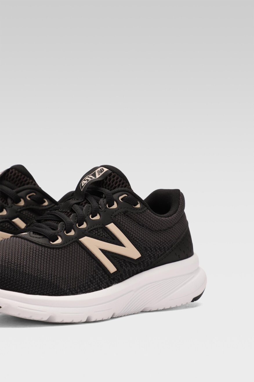 New Balance - Obuwie sportowe czarne sznurowane - 5903698340739