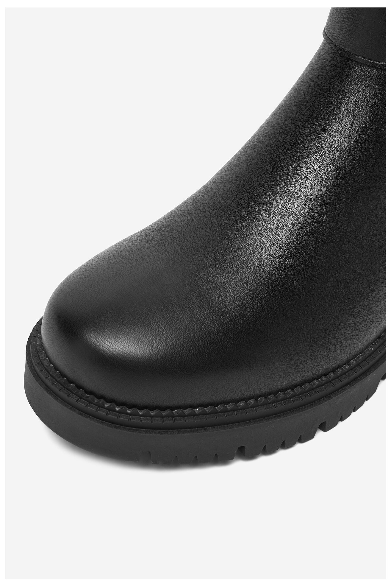 Ghete Clara Barson CEO-JD241218-12 NEGRU