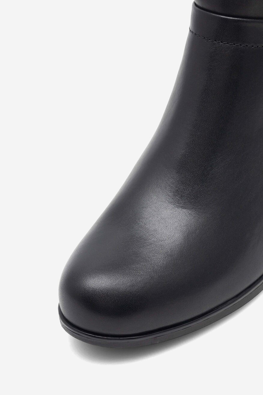 
                Bokacsizma Go Soft FEKETE - 5905588800262