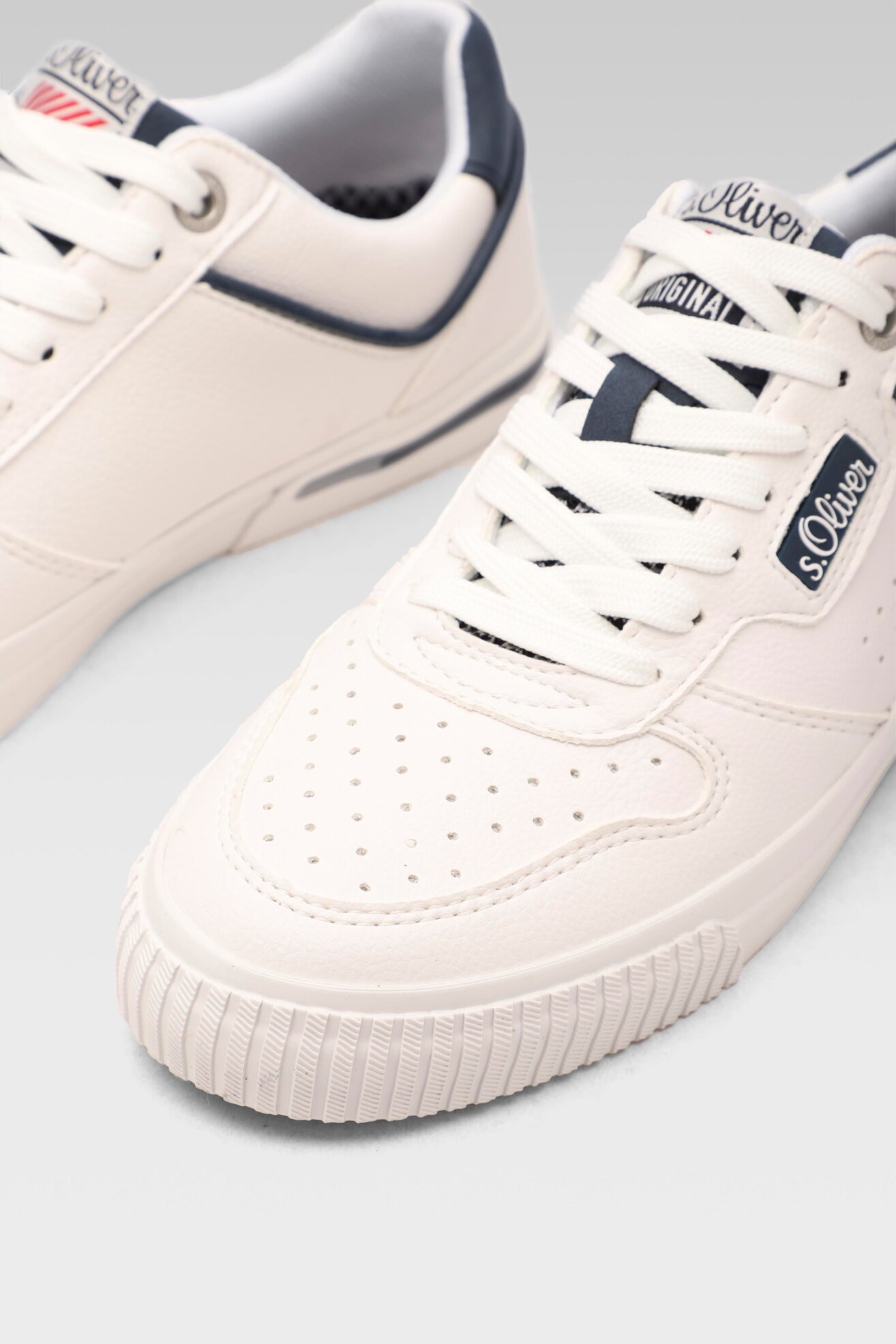 Półbuty S.Oliver RED LABEL 5/5-13601/36 Biały