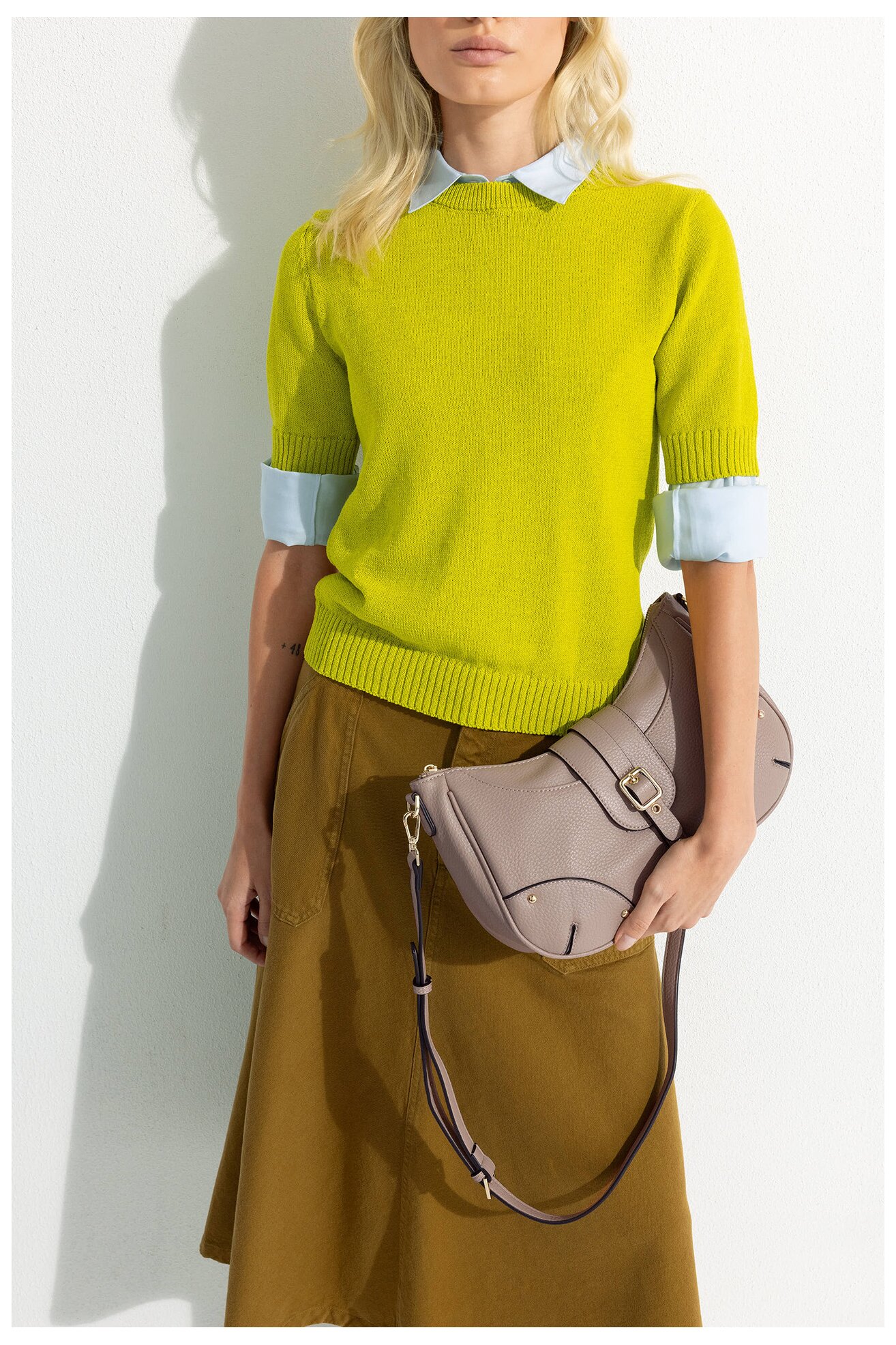 Kézitáska Lasocki C-LSK-M-001-08 SÖTÉTBÉZS