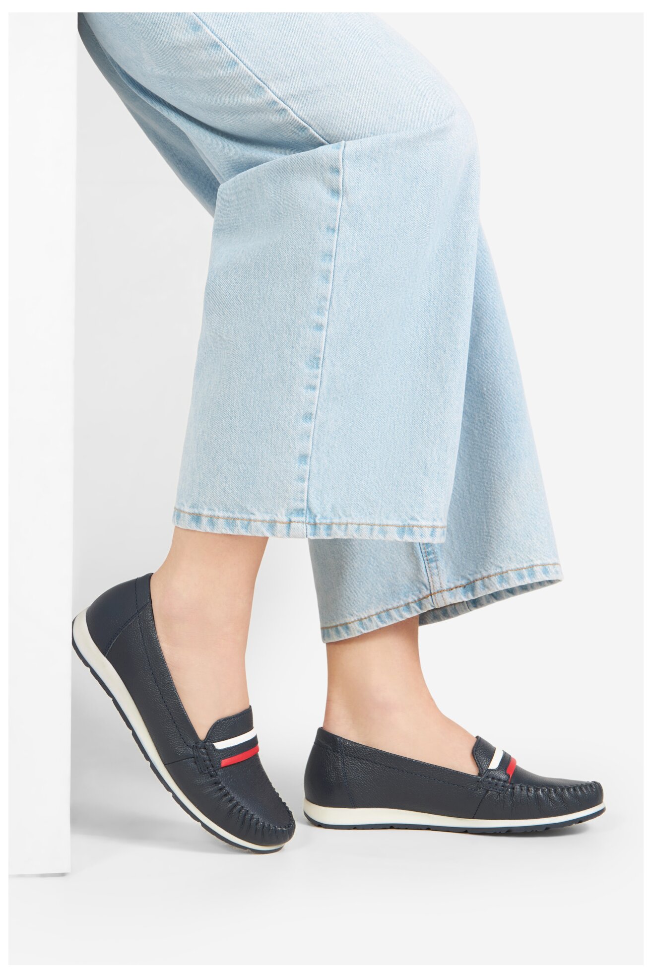 Mokasíny Lasocki WI16-FORTUNA-02 TMAVĚ MODRÁ