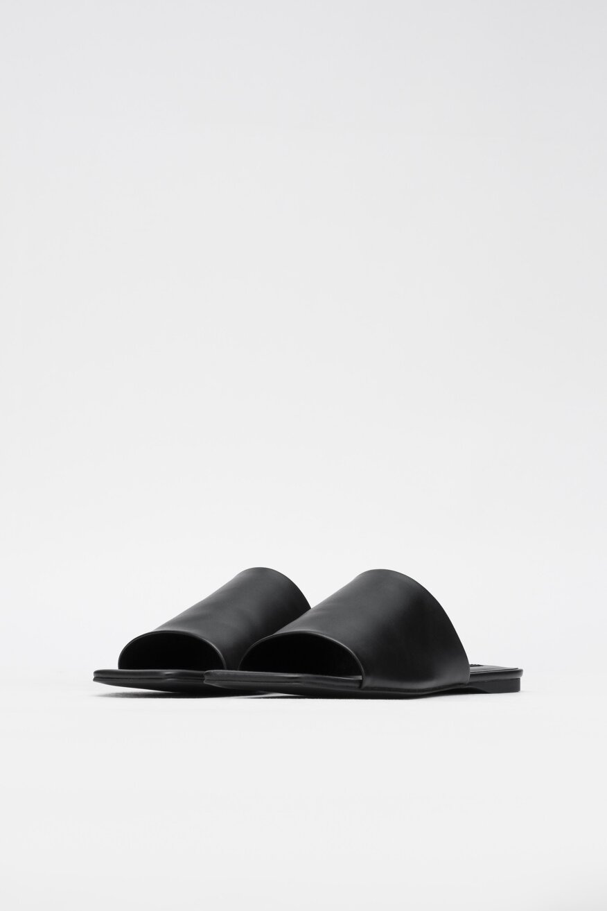 Gino Rossi - Skórzane klapki czarne - 5903698455365