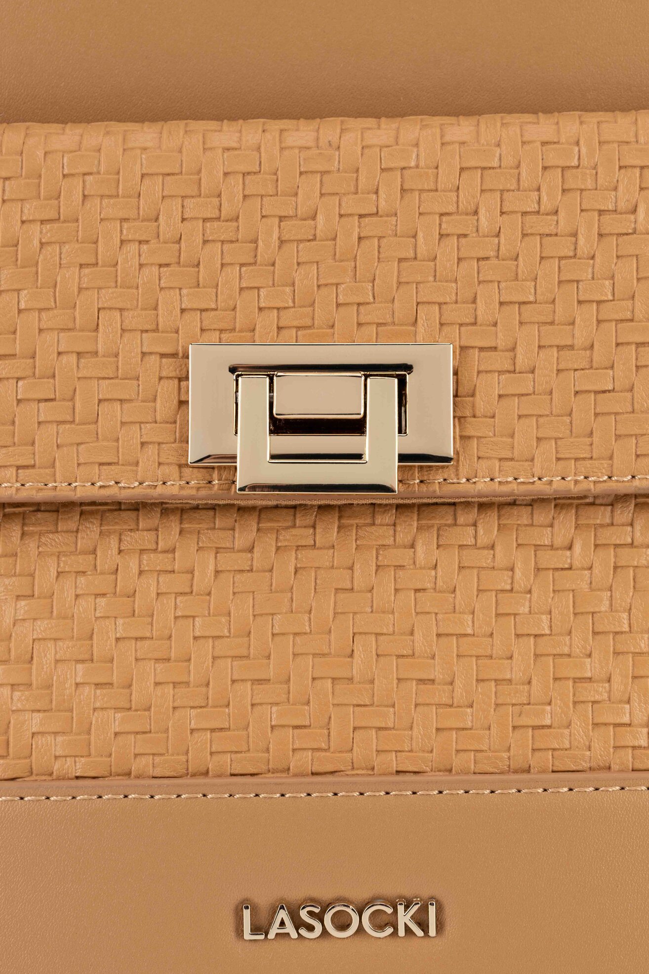 Дамска чанта Lasocki LSK-M-003-07 КАМЕЛ