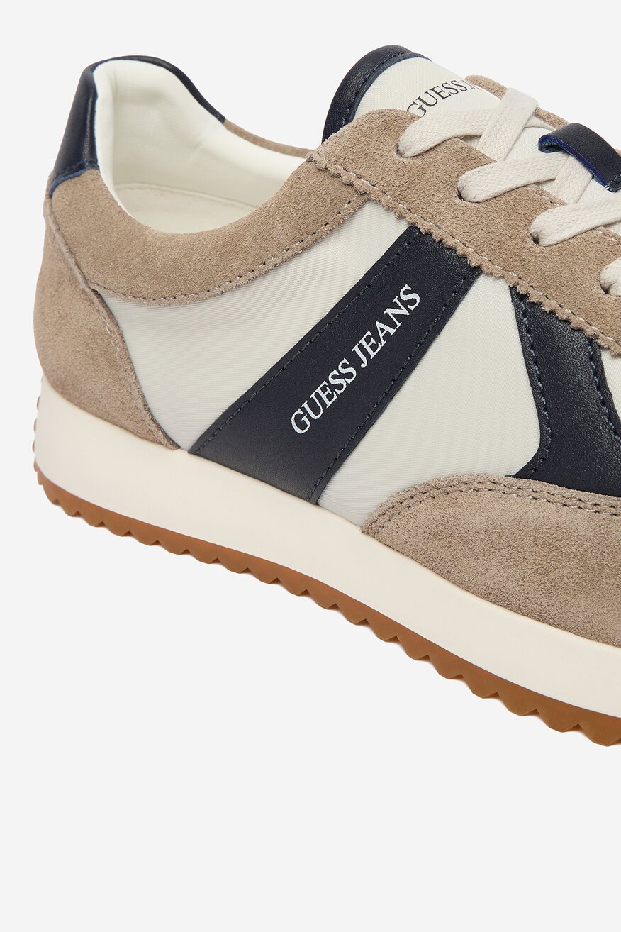 GUESS JEANS - Sneakersy skórzane - 5906751955598