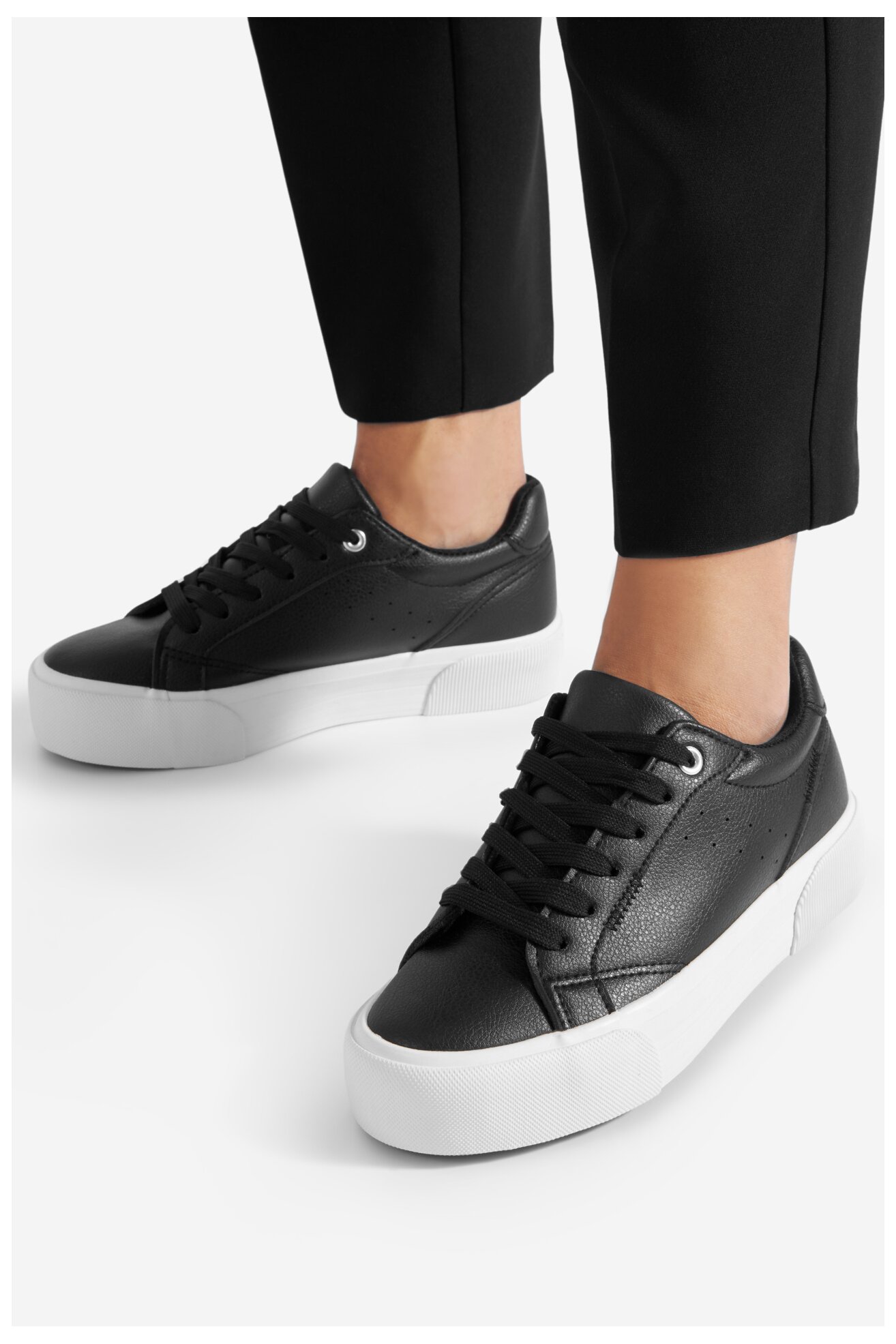 Сникърси Jenny Fairy WFA3025-1 ЧЕРЕН