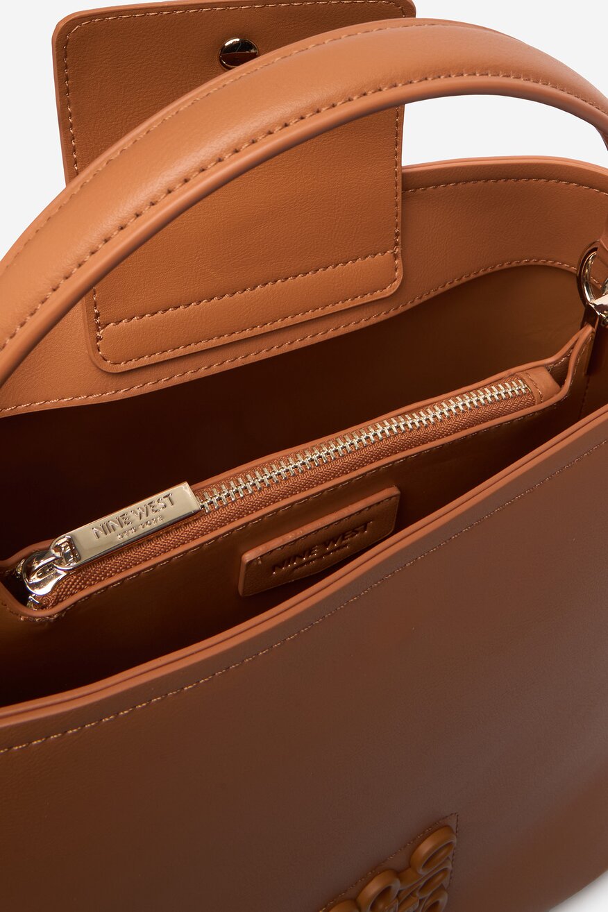 
                Дамска чанта NINE WEST КАМЕЛ - 5906751545300