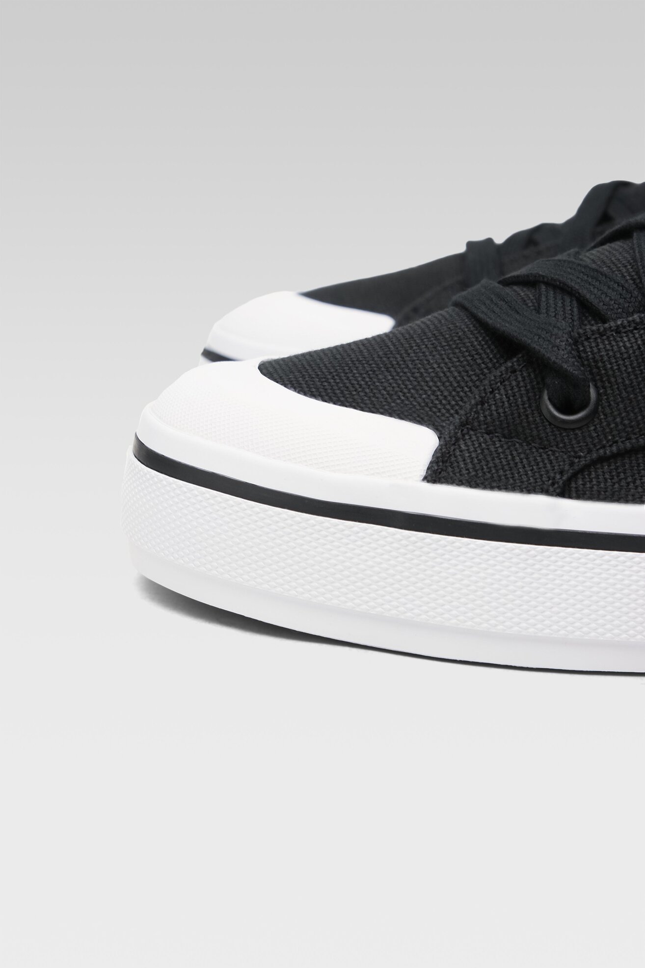 Trampki adidas BRAVADA 2.0 MID HP7978 Czarny