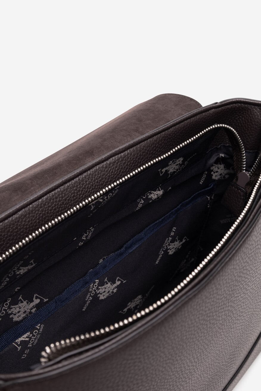 
                Мъжка чанта U.S. POLO ASSN. ТЪМНОКАФЯВ - 5905588974260