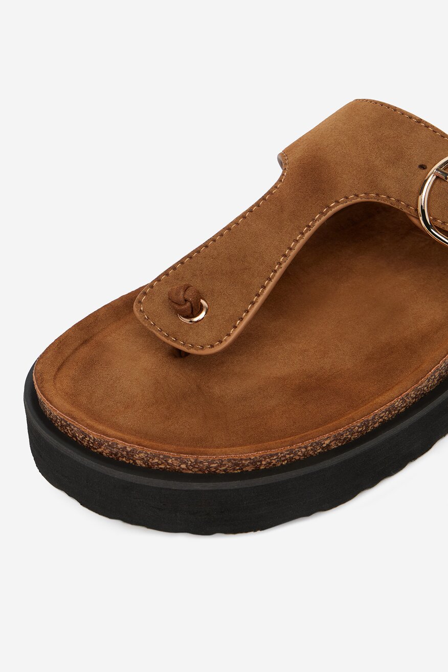 
                Шльопанець DeeZee СВІТЛО-БЕЖЕВИЙ - 5906751994702