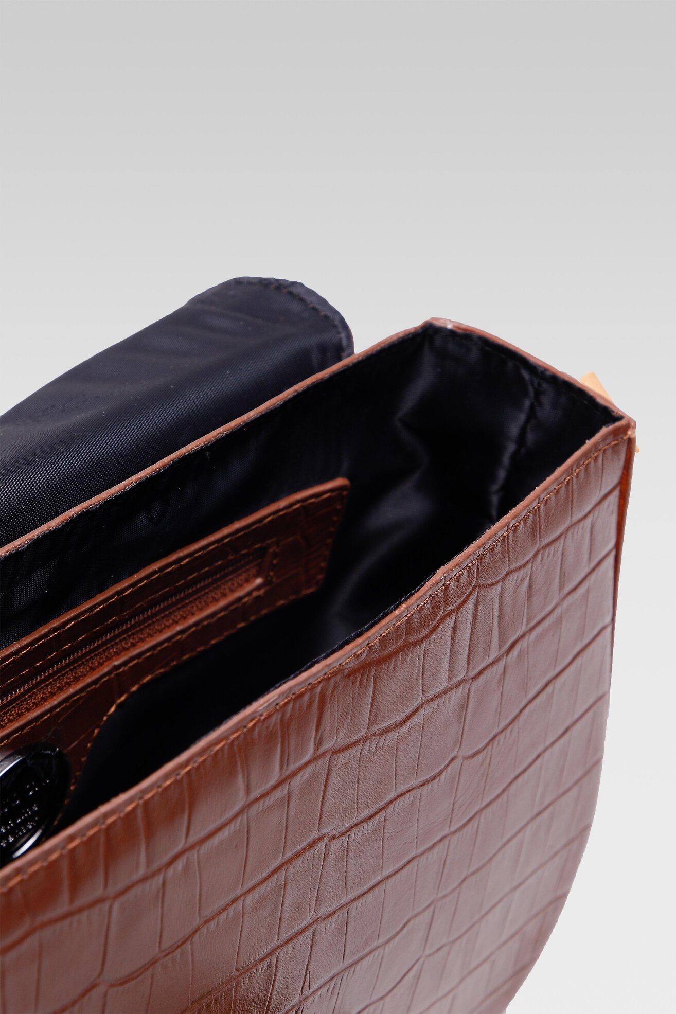 Дамска чанта Lasocki BRT-698 КАФЯВ