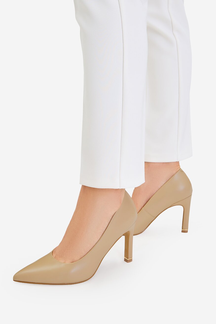 Елегантни обувки Lasocki БЕЖОВ - 5906751906453