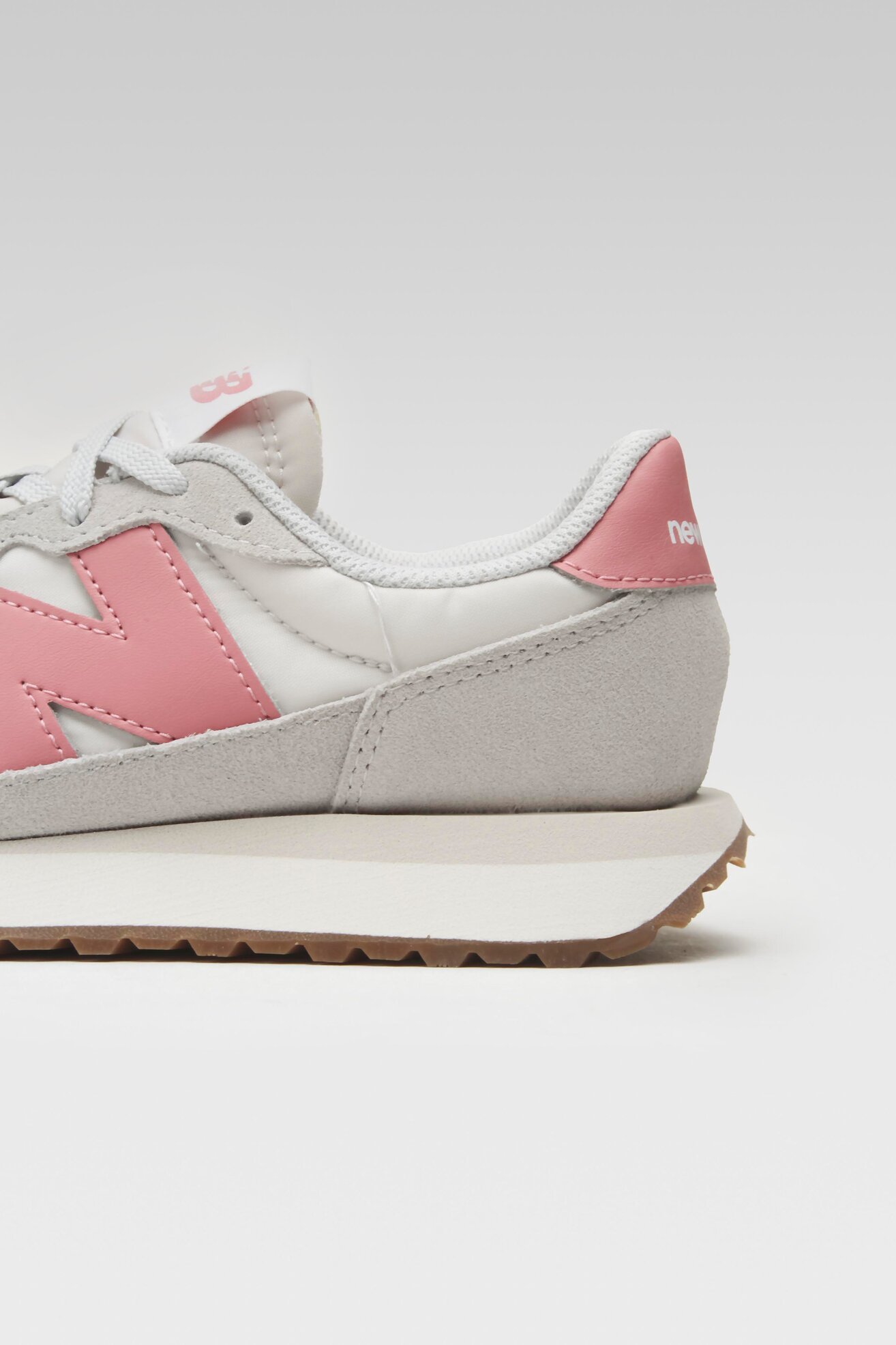 Obuwie sportowe New Balance GS237PK Szary