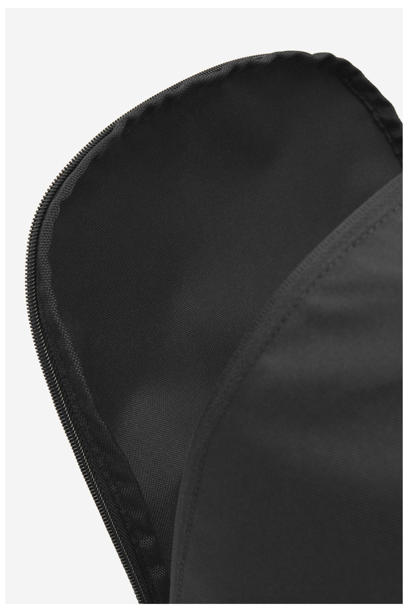 Plecak adidas LIN CLAS BP DAY HT4768 Czarny - CCC.eu