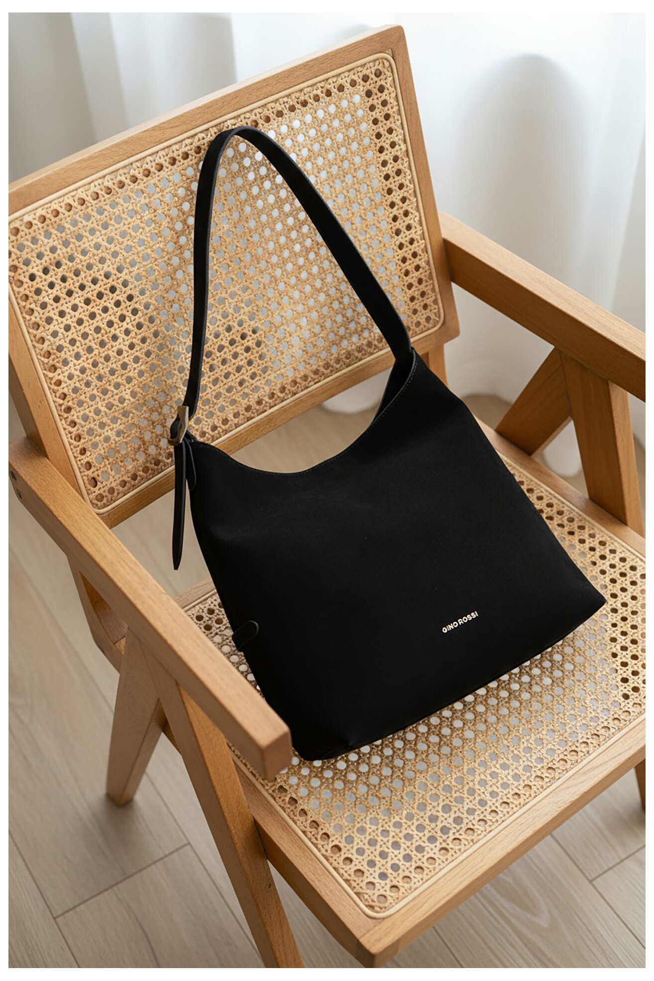 Сумка З Ремінцем Gino Rossi EO-LAILA513-113-1 ЧОРНИЙ