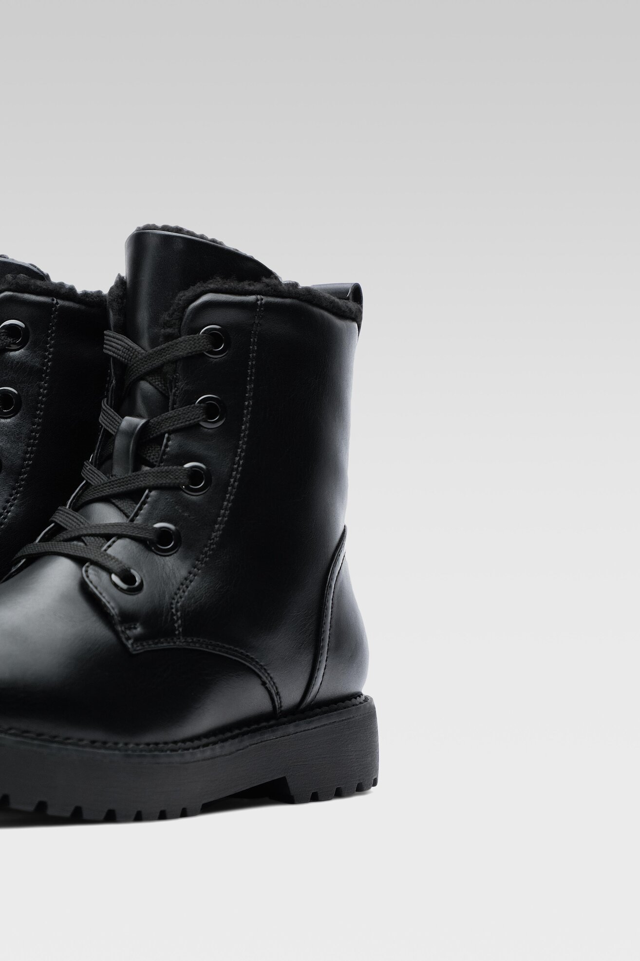 Trzewiki Clara Barson WS5621-05 Czarny