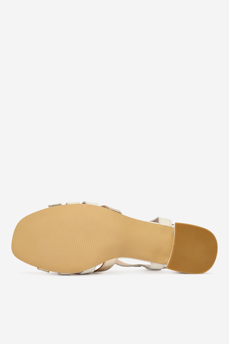 
                Сандалі Lasocki БІЛИЙ - 5906751873984