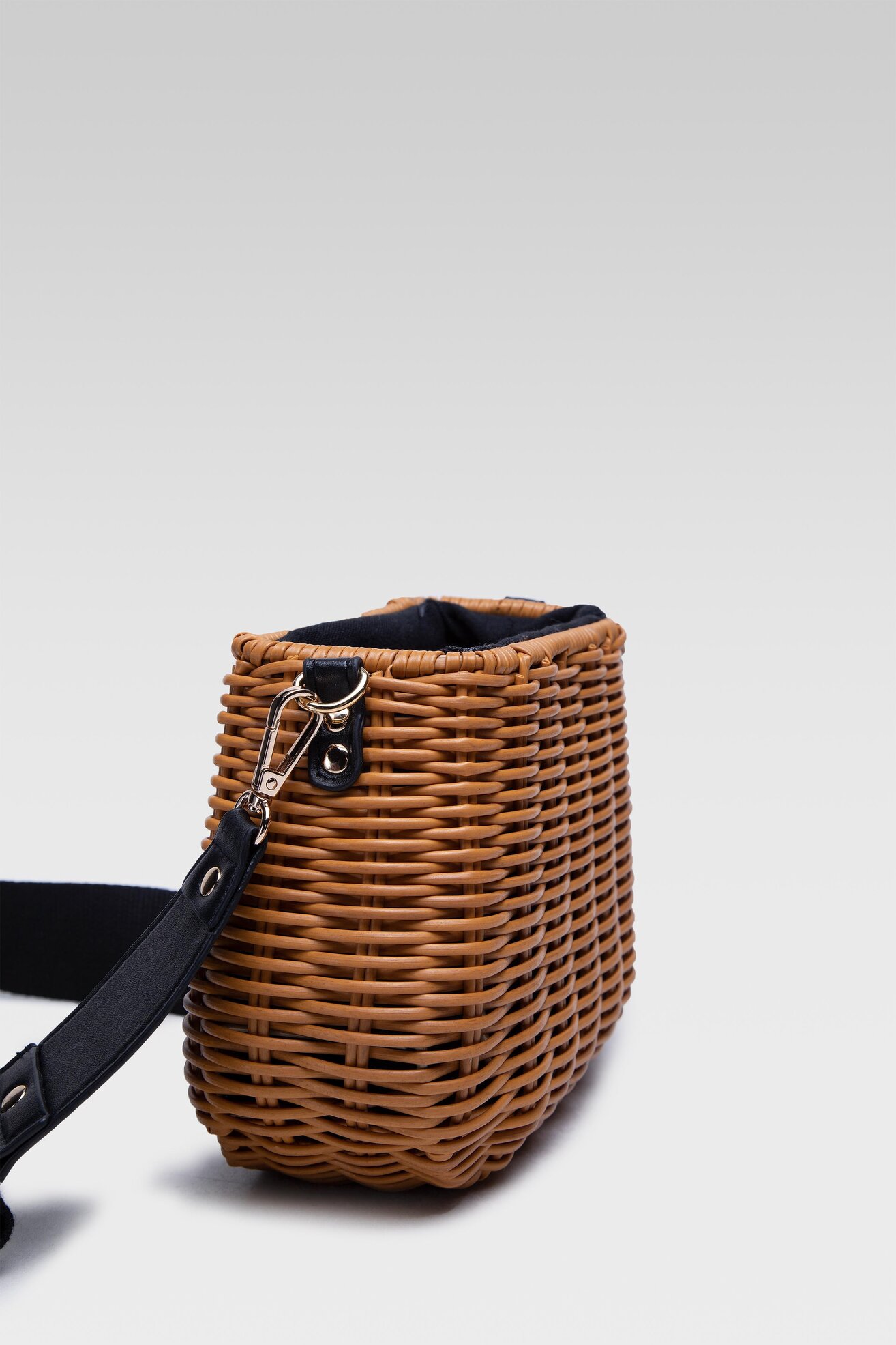 Дамска чанта Jenny Fairy MJK-C-334-85-01 БЕЖОВ