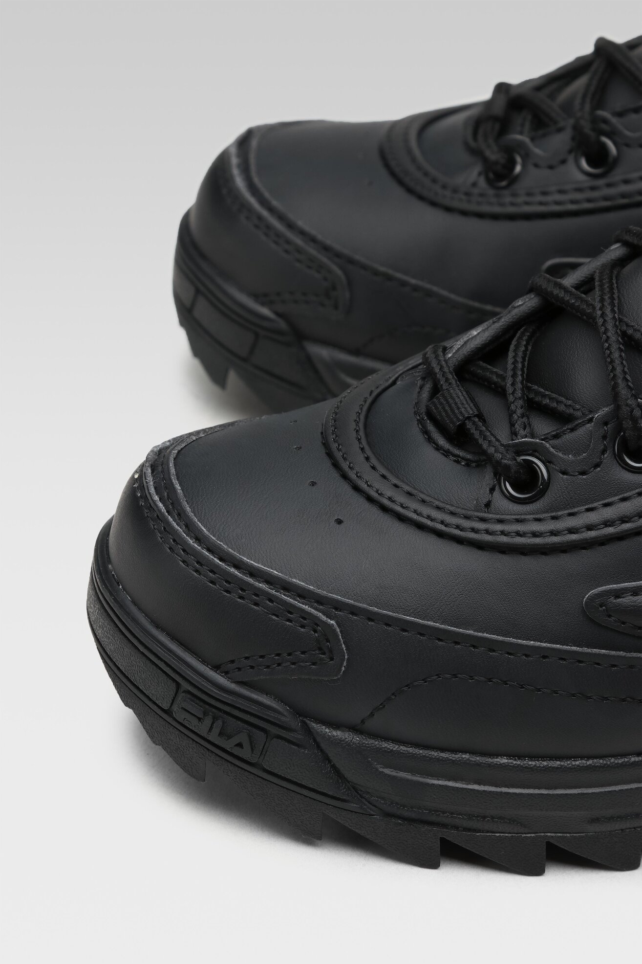 Obuwie sportowe Fila DISTORTER FFW0148_83052 Czarny