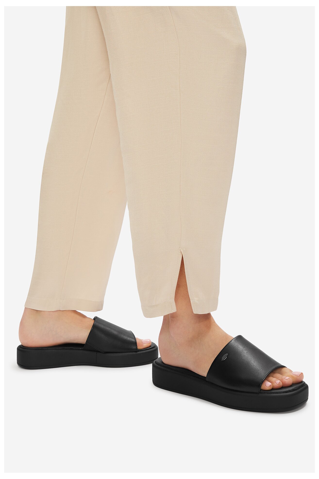 Șlapi Lasocki ASTI ARC-3032-13 NEGRU