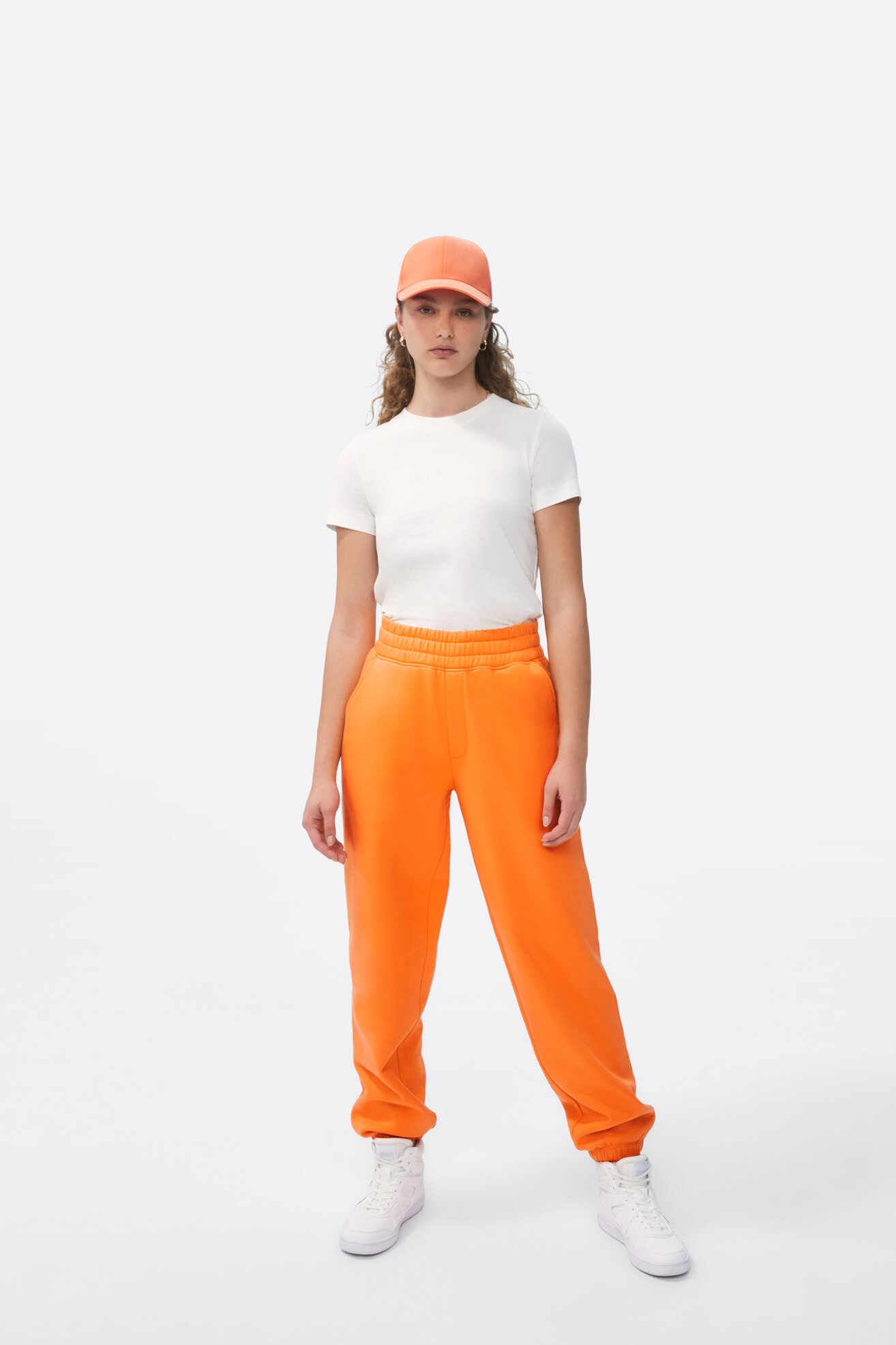 Spodnie joggersy Sprandi SP22-SPD001 Pomarańczowy