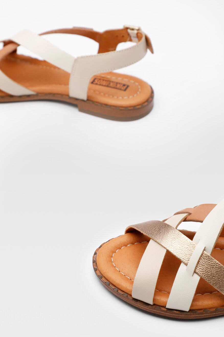 
                Pikolinos - Skórzane sandały pastelowe - 5904248246419