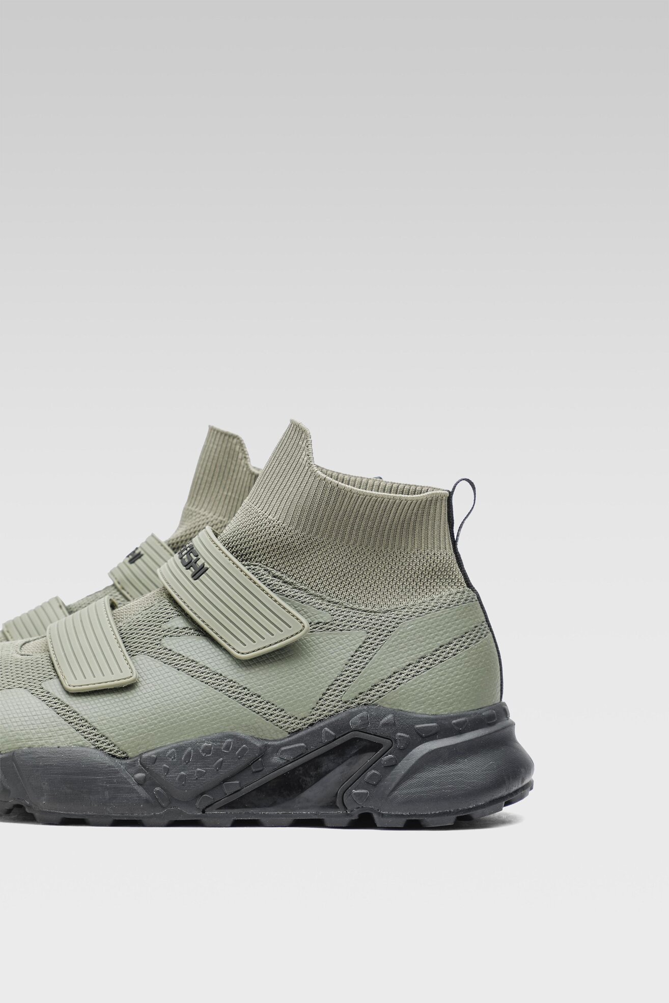 Obuwie sportowe Togoshi MP-22C655A Khaki