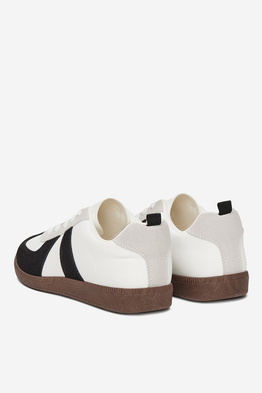 
                Tornacipő DeeZee FEKETE - 5904410883893