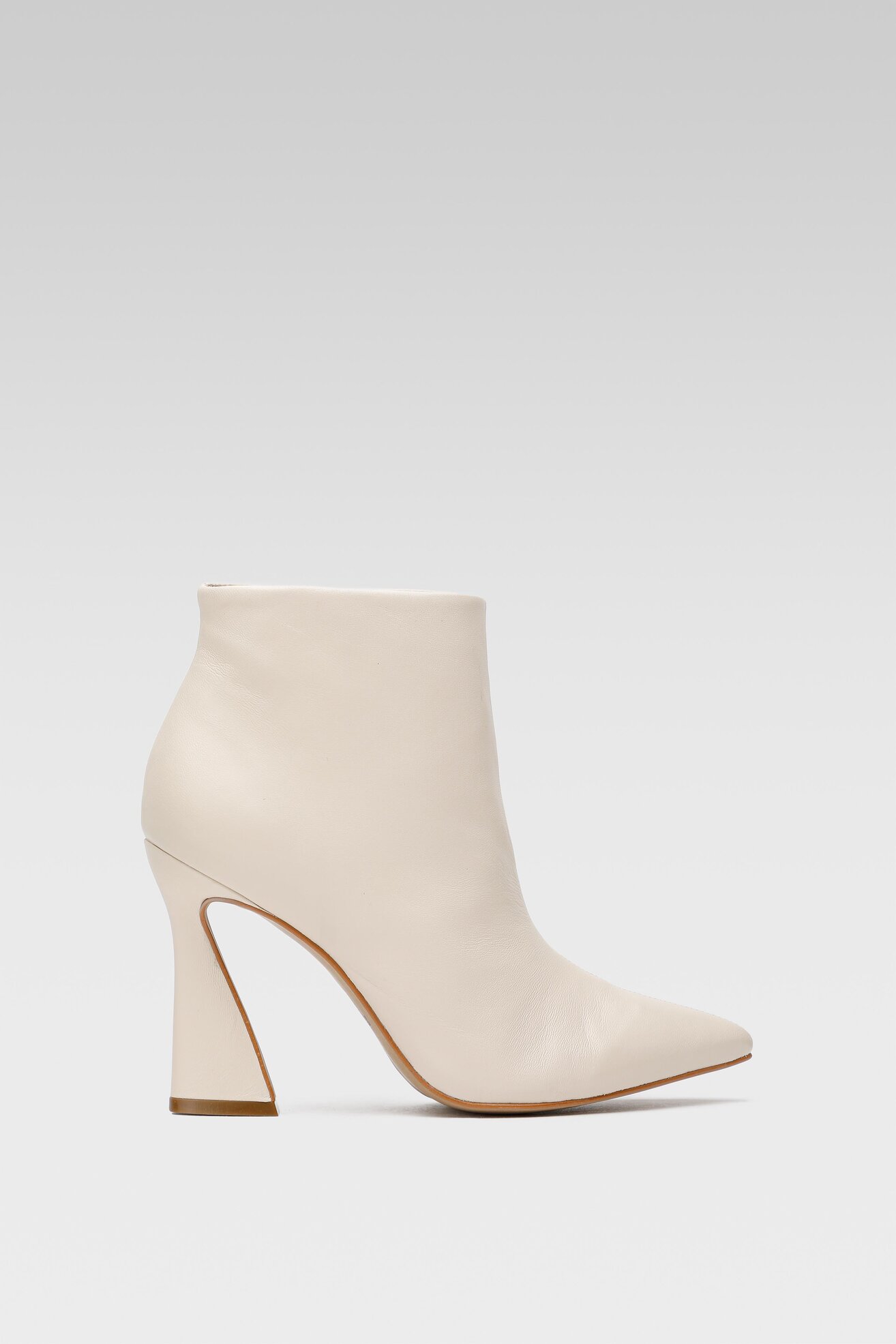 Botki SIMPLE SIMPLE-SL-04-02-000100 103 Beżowy