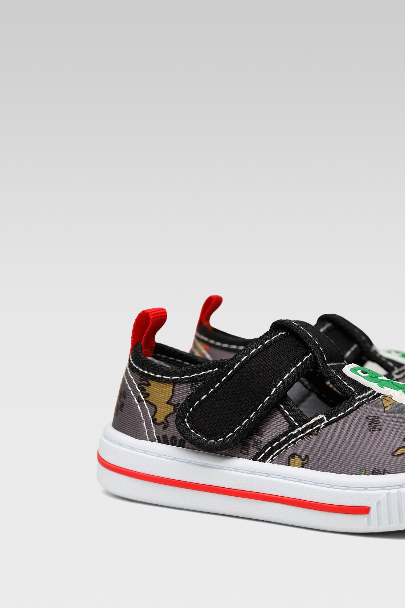 Kapcie Action Boy CF2093-5 Czarny