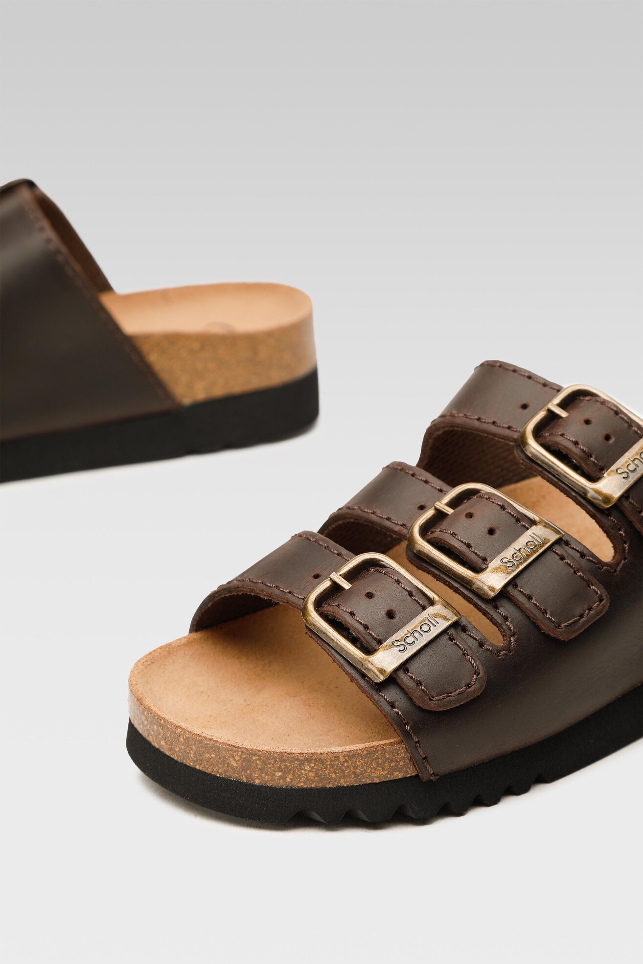 Klapki Scholl MF26835 RIO WEDGE AD MED 1019 Brązowy ciemny