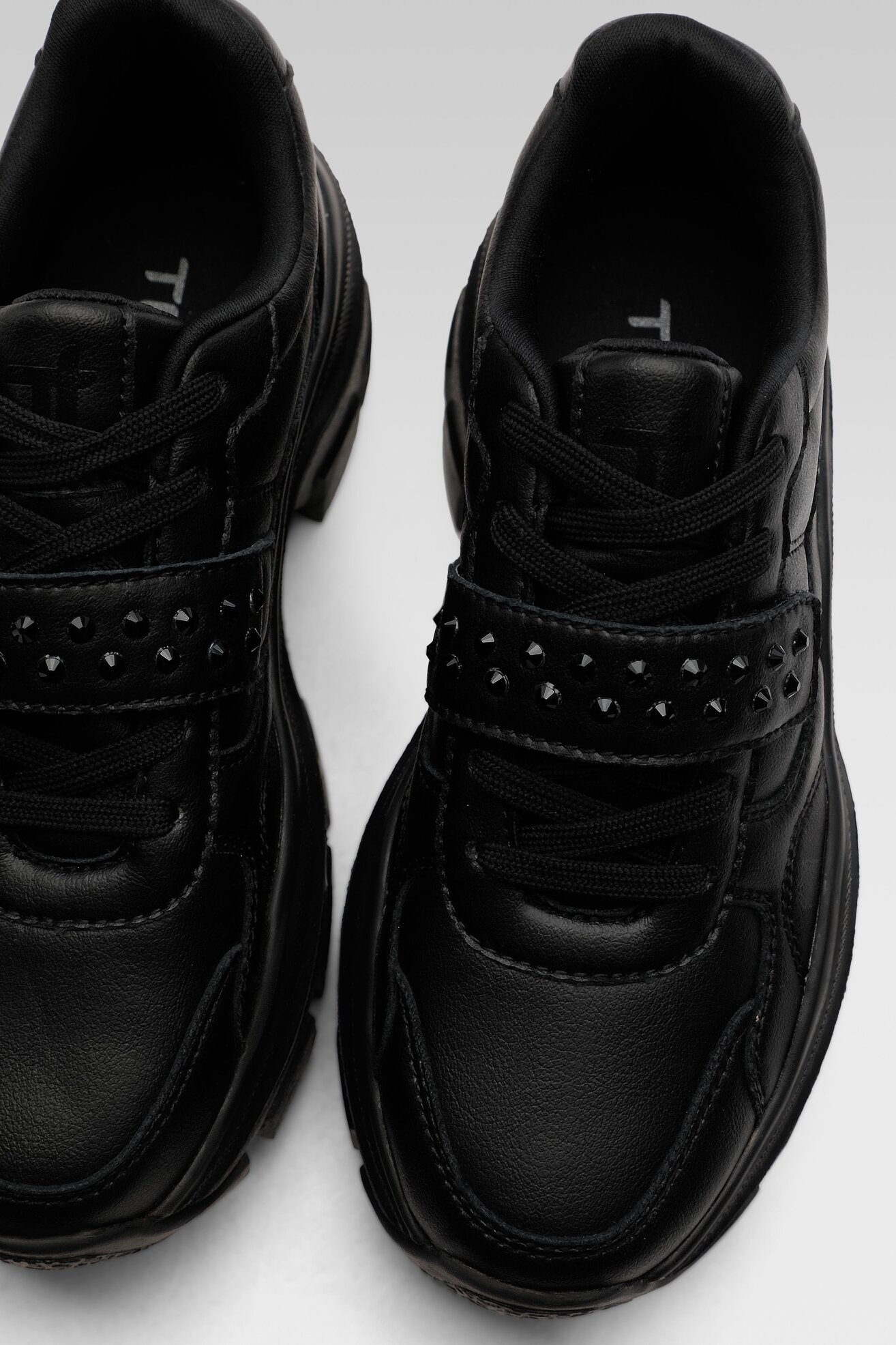 Obuwie sportowe Togoshi WP-FW22-T055 Czarny