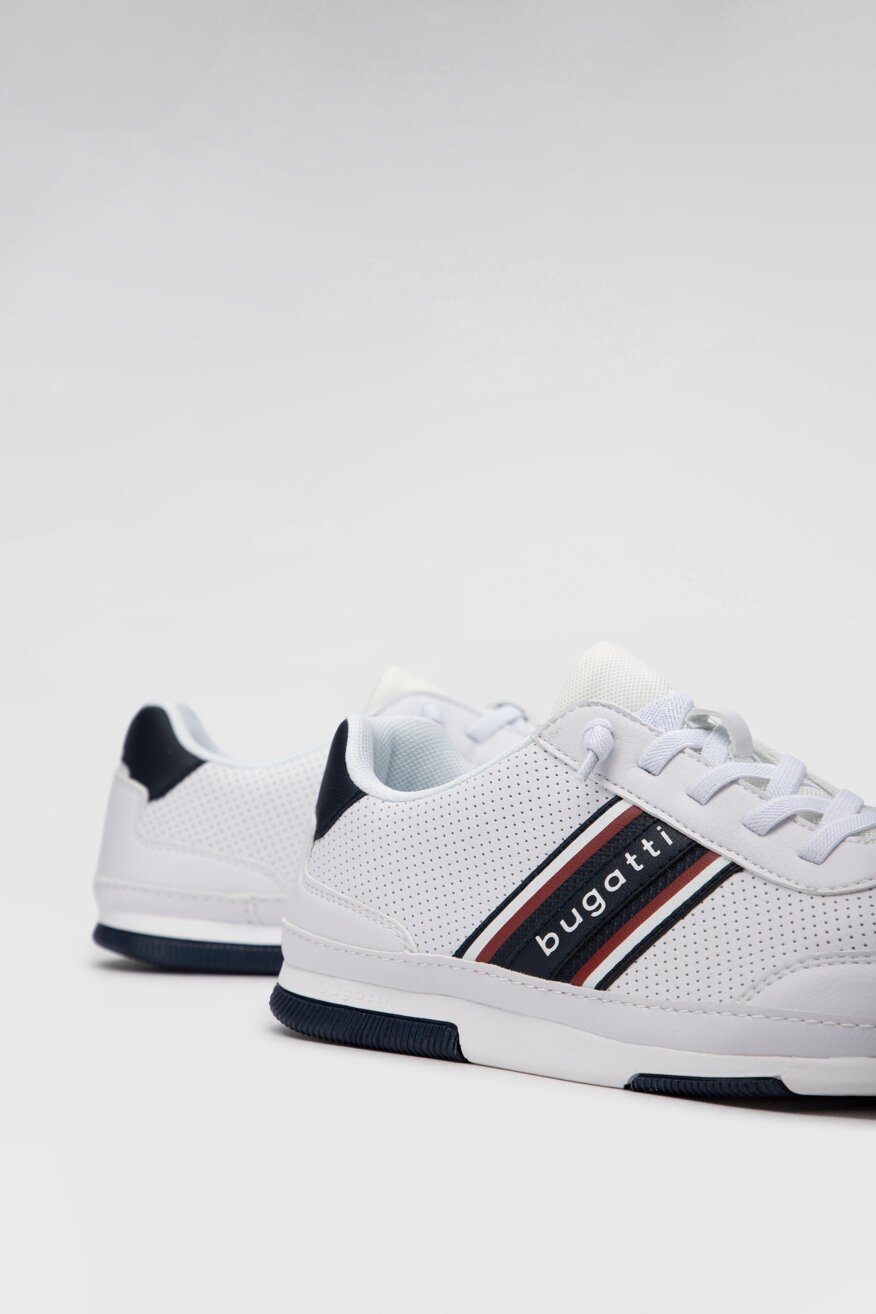 
                Bugatti - Półbuty pastelowe białe - 5903698251721