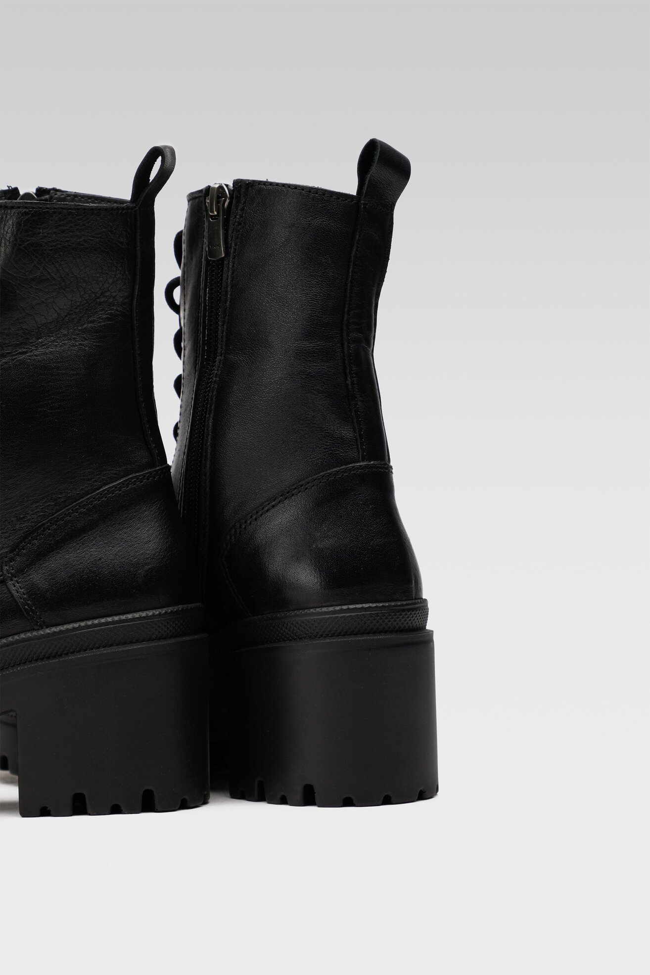 Trzewiki Inuovo 738031 Czarny