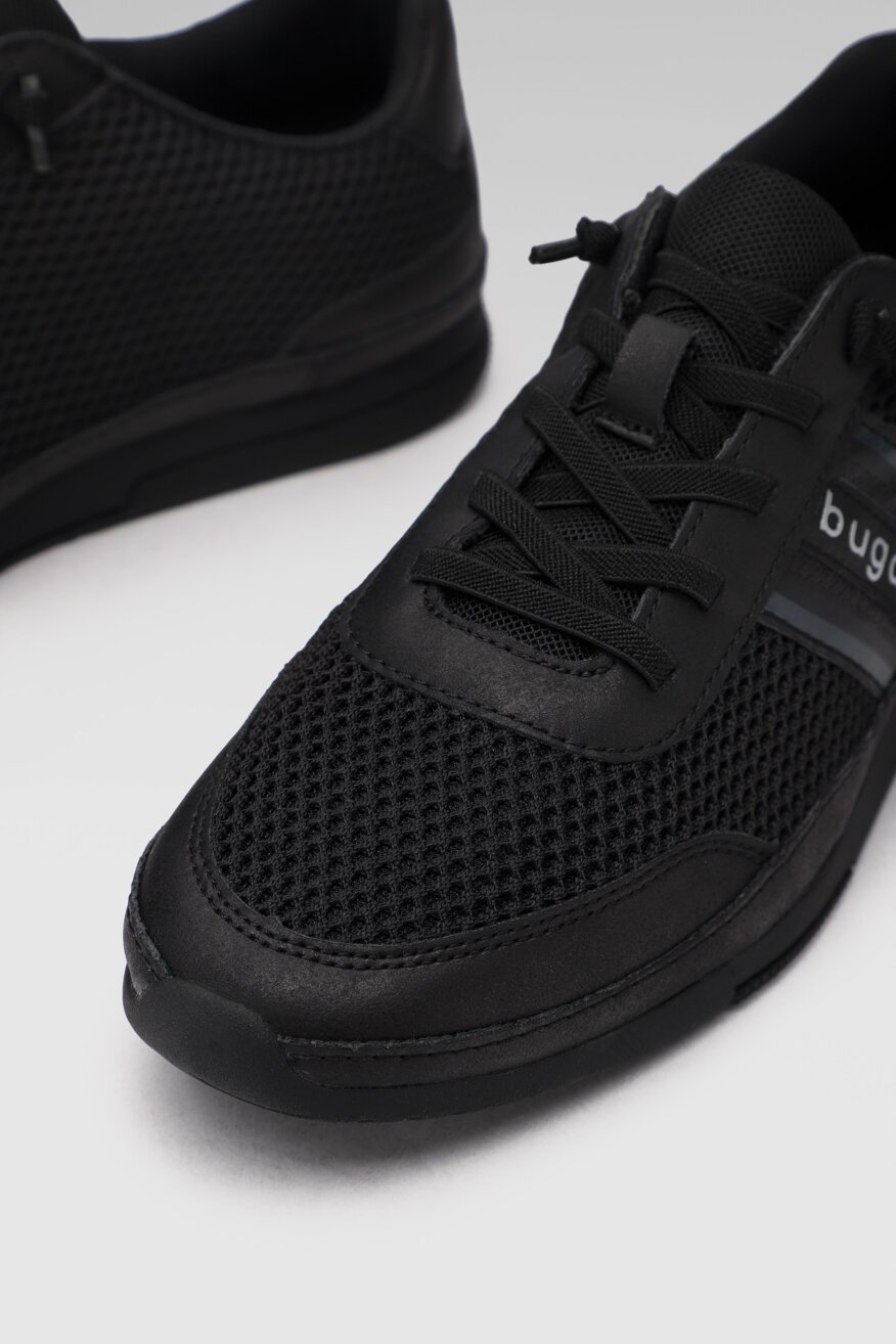 
                Bugatti - Półbuty czarne - 5903698251837