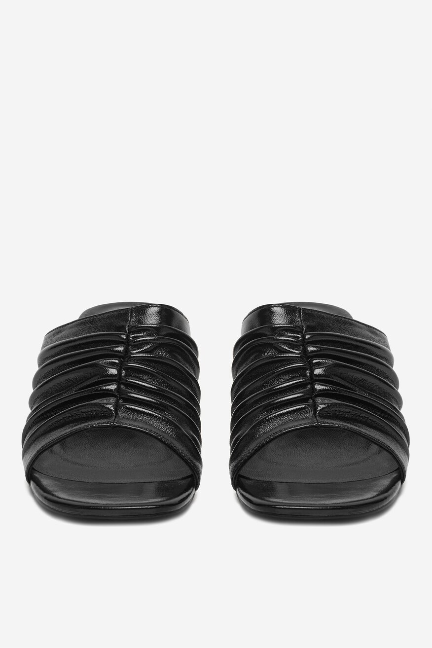 
                Gino Rossi - Klapki skórzane - 5906751999493