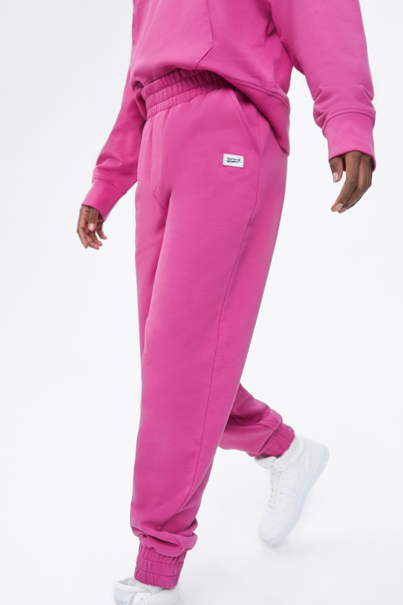 Spodnie joggersy Sprandi SP22-SPD102 Różowy