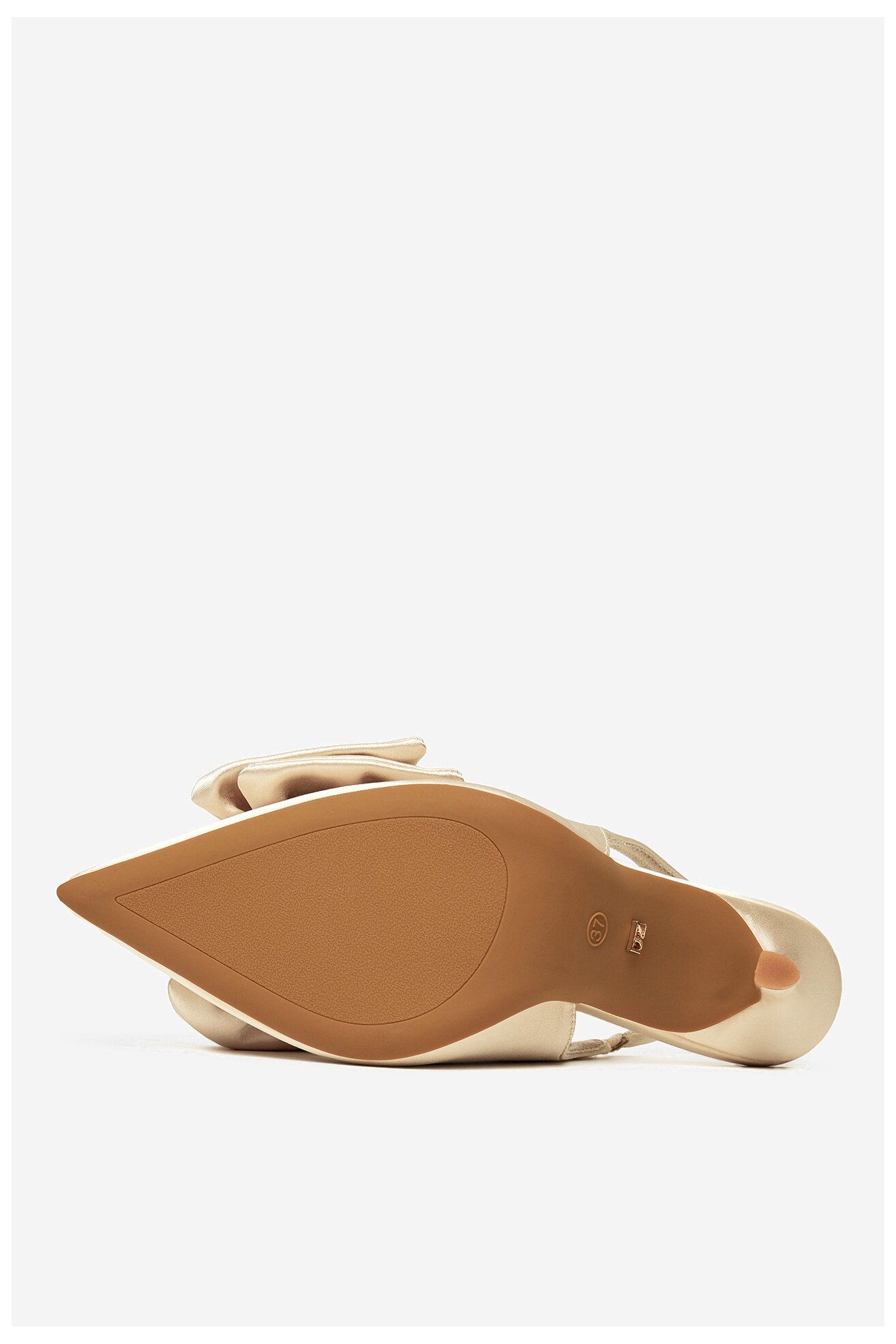 Körömcipő DeeZee R705-3 BÉZS