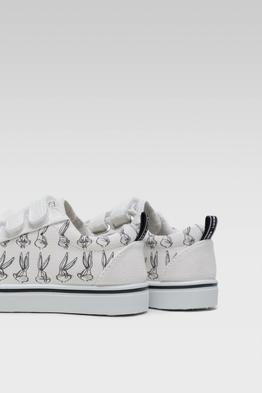 
                Pantofi pânză Looney Tunes ALB - 5904248256203