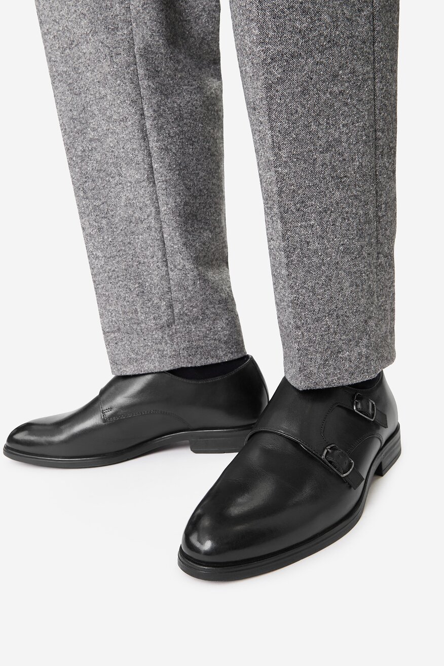 
                Félcipő Lasocki FEKETE - 5906751679548