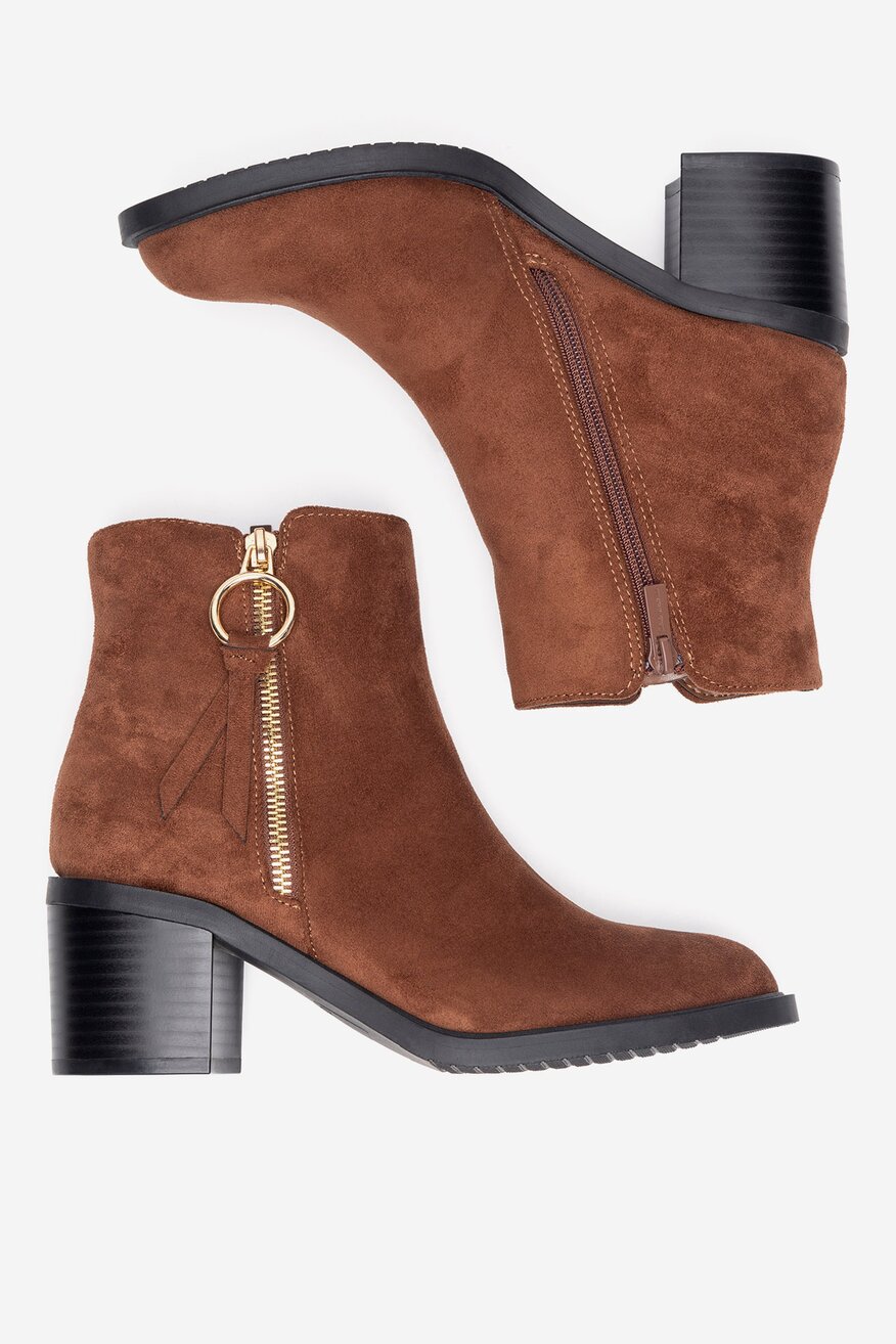 
                Kratke čizme Clara Barson BRAON - 5905588911678