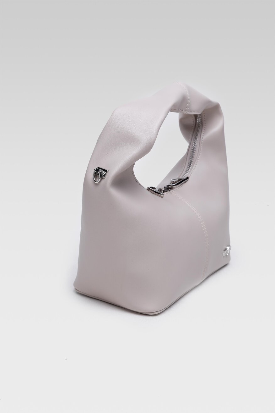 
                Дамска чанта DeeZee БЕЖОВ - 5904248537616